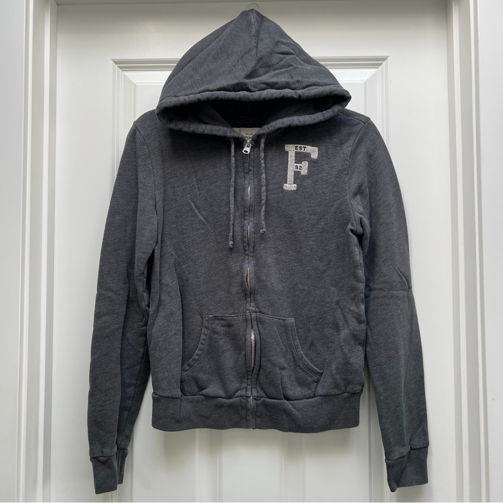 ABERCROMBIE AND FITCH ZIP UP HOODED SWEATSHIRT GREY SMALL
